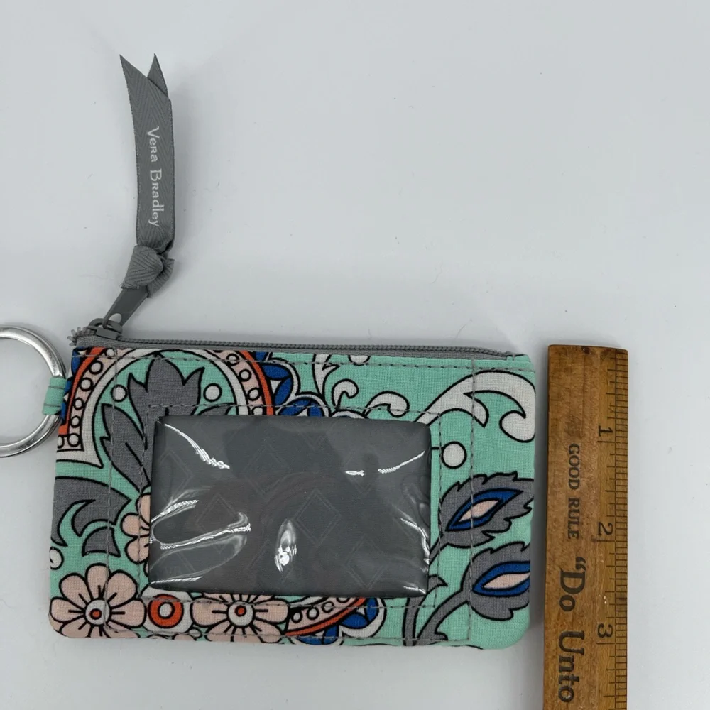 ⭐️Vera Bradley Mint and Gray Floral ID Case